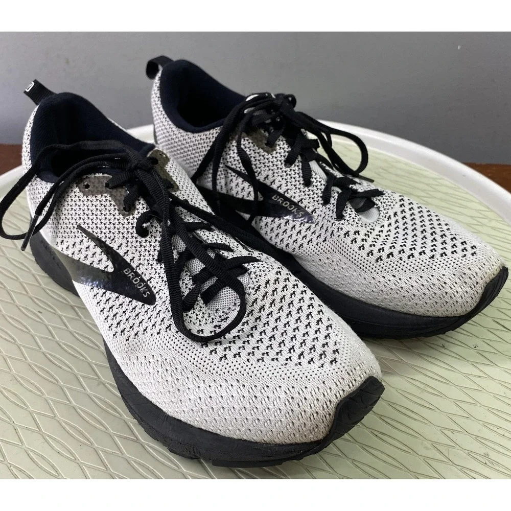 Brooks Womens Revel 4 White&Black Running Sneakers Athletic Shoes‎ Sz. 10